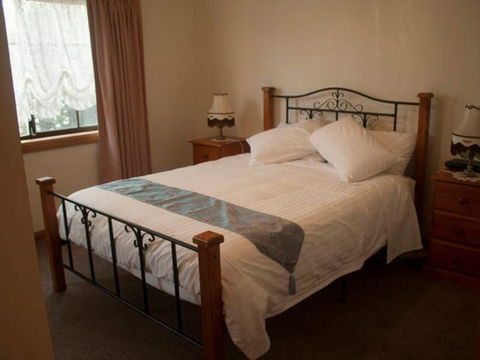 Twin Pines Cottage On Lansdowne - Accommodation ACT 3