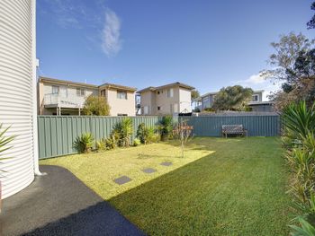 Boat Harbour Holiday 10 Noamunga Street - Accommodation ACT 2