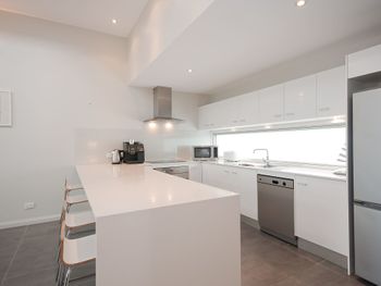 Boat Harbour Holiday 10 Noamunga Street - Accommodation ACT 6