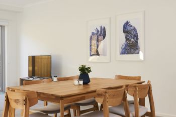 Spacious & Bright 1 Bedroom Apartment - Accommodation ACT 4