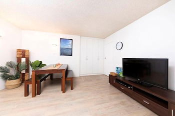 Hibiscus Court Unit 4 - Accommodation ACT 3