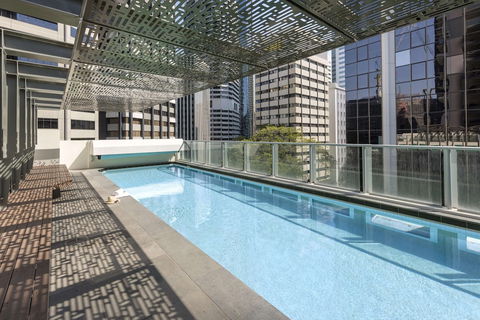 Oaks Aurora Tower - Accommodation ACT 6