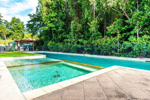 Blue Lagoon Villa B - Accommodation ACT 4