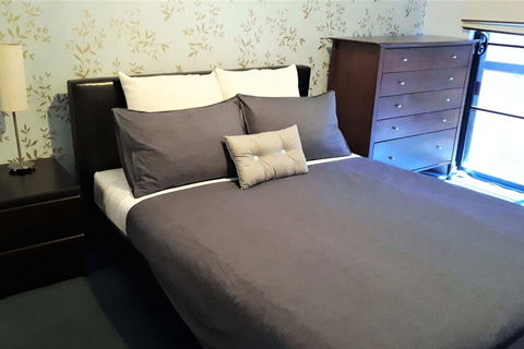 Stylish 2 Bedroom Apartment In The City - Accommodation ACT 6