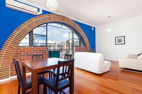 Stylish 2 Bedroom Apartment In The City - Accommodation ACT 5