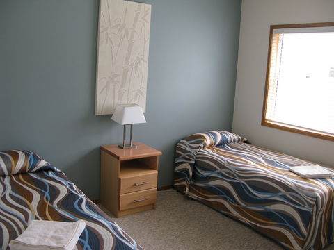 Bluedock Apartments - Accommodation ACT 6