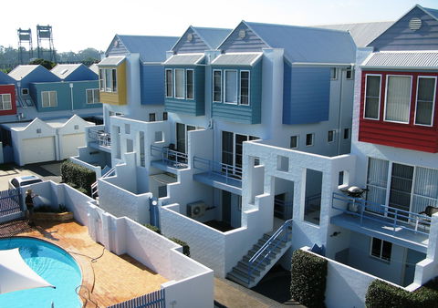 Bluedock Apartments - Accommodation ACT 1
