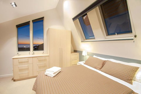 Semaphore Blue Apartments - Accommodation ACT 7