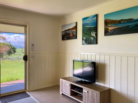 Promhills Cabins - Accommodation ACT 4
