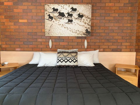 Peter Allen Motor Inn - Accommodation ACT 4