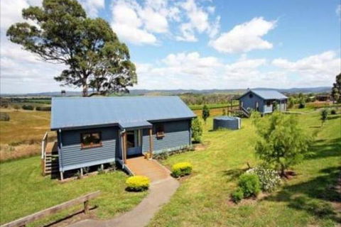 Outlook Hill Pavilion Suites & Spa Cottages - Accommodation ACT 5