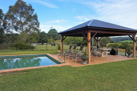 Milton Country Retreat The Chocolate Cottages - Accommodation ACT 1