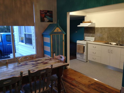 The Spotted Salmon Cottage - Accommodation ACT 3