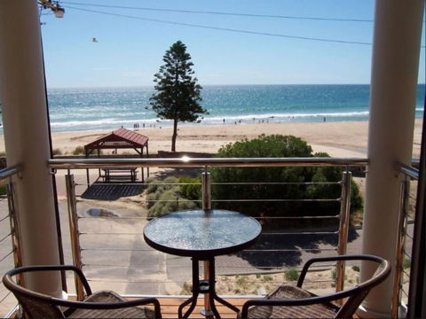 Christies No 1 Esplanade - Accommodation ACT 4
