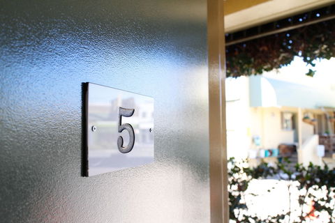Mid City Motor Inn - Accommodation ACT 6