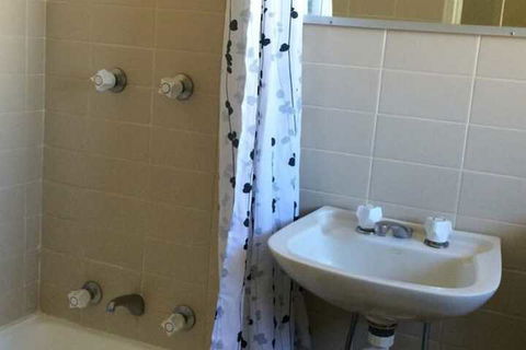 El Lago Waters Tourist Park - Accommodation ACT 2