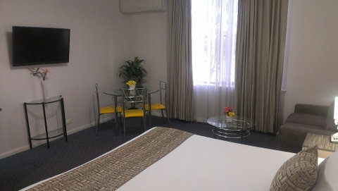 Lindy Lodge Motel - Accommodation ACT 5