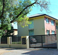 Adelaide DressCircle Apartments Childers Street