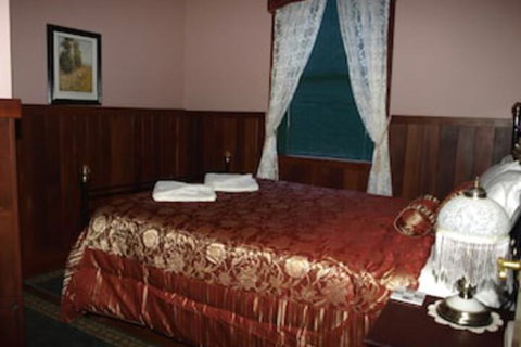 Pemberton Old Picture Theatre Holiday Apartments - Accommodation ACT 4
