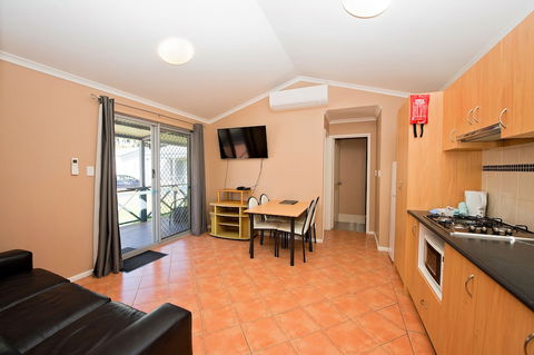 Discovery Parks â€“ Bunbury Village - Accommodation ACT 6