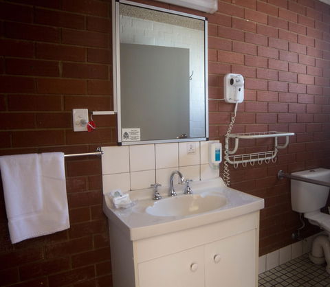 Junction Motel Wagga - Accommodation ACT 5