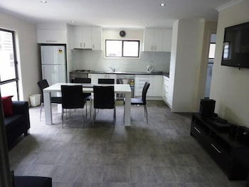 Garden Of Eden Caravan Park - Accommodation ACT 3