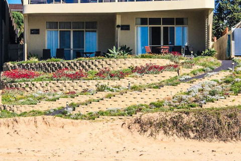Al Mare Beachfront Retreat - Accommodation ACT 1