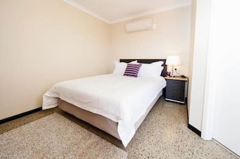 Capricorn Village - Accommodation ACT 1