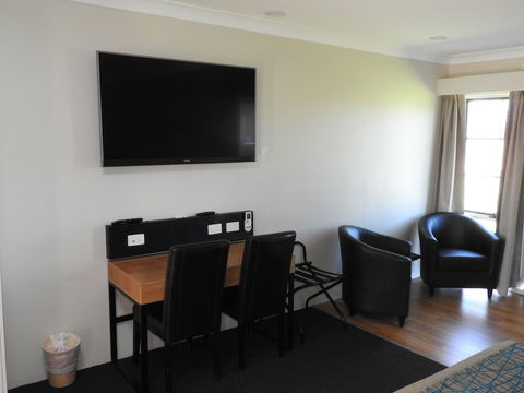 Australian Homestead - Accommodation ACT 5