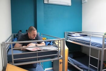 The Entrance Backpackers - Hostel - Accommodation ACT 5
