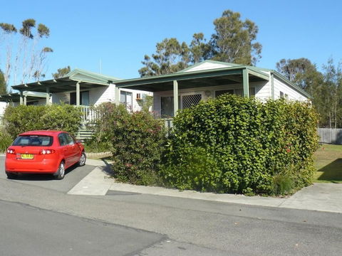 Diamond Beach Holiday Park - Accommodation ACT 2