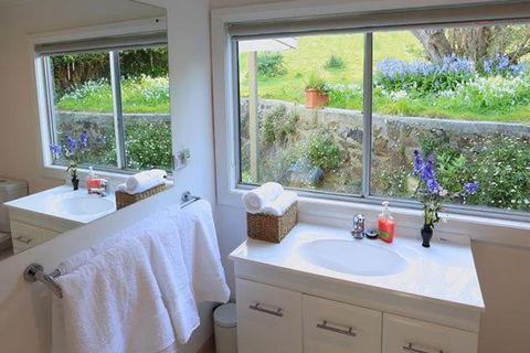 Sea Salt House - Accommodation ACT 5