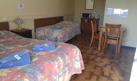 Goolgowi Highway Motel - Accommodation ACT 3