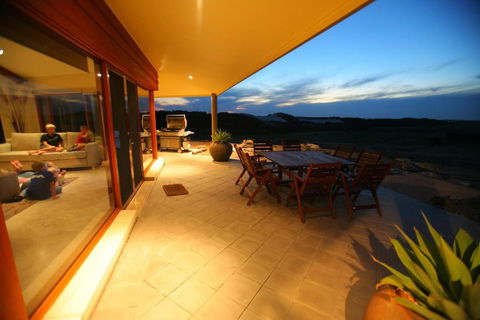 Almonta Park Lodge - Accommodation ACT 5