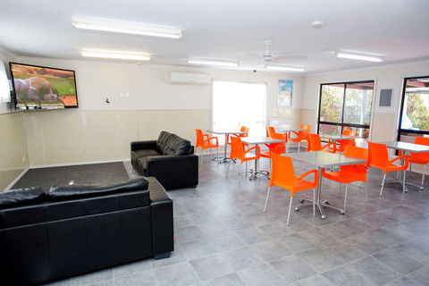 BIG4 Traralgon Park Lane Holiday Park - Accommodation ACT 2