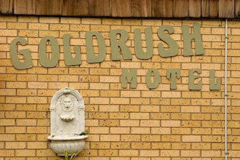 Young Goldrush Motel - Accommodation ACT 1