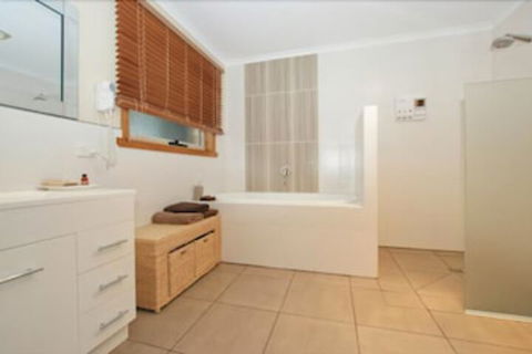 Sherwood View Accommodation - Accommodation ACT 2