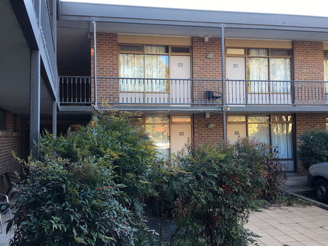 Red Cedars Motel - Accommodation ACT 2