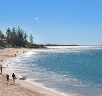 Norfolks on Moffat Beach - Accommodation ACT