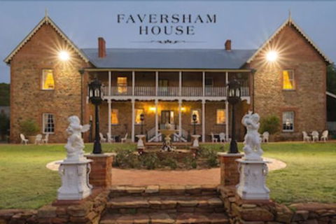 Faversham House - Accommodation ACT 0