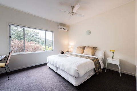 CountryPlace - Accommodation ACT 3