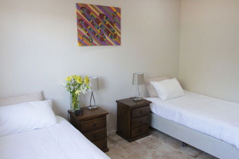 Wunan House - Accommodation ACT 6