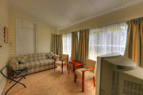 Acacia Bed & Breakfast - Accommodation ACT 7