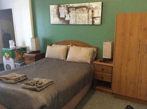 The New Whyalla Hotel - Accommodation ACT 5