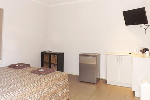 Derby Lodge Self Contained Apartments - Accommodation ACT 4