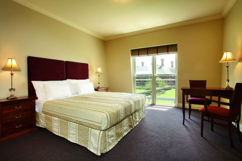 Cleveland Winery - Accommodation ACT 5