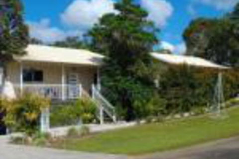 Tinaroo Sunset Retreat - Accommodation ACT 0