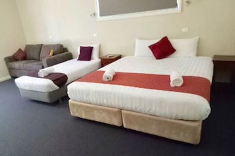 Hillview Farmstay - Accommodation ACT 6