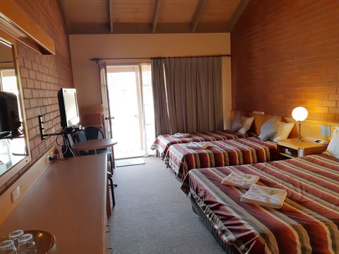 All Rivers Motor Inn - Accommodation ACT 5