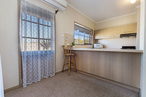 All Rivers Motor Inn - Accommodation ACT 4